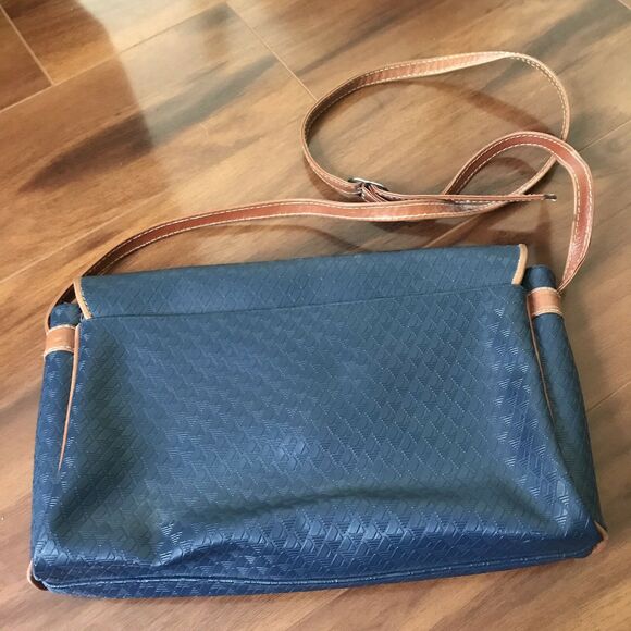 Liz Claiborne Vintage Crossbody Purse - Blue Faux Leather Bag With Tan Accents - Picture 6 of 7